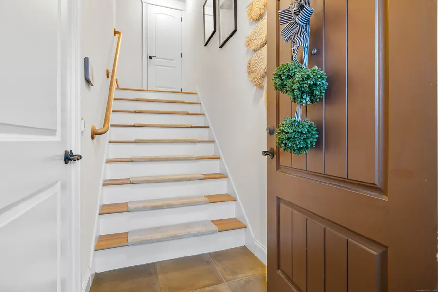 19 Thermos Avenue #7, Norwich, CT 06360 - Image #2