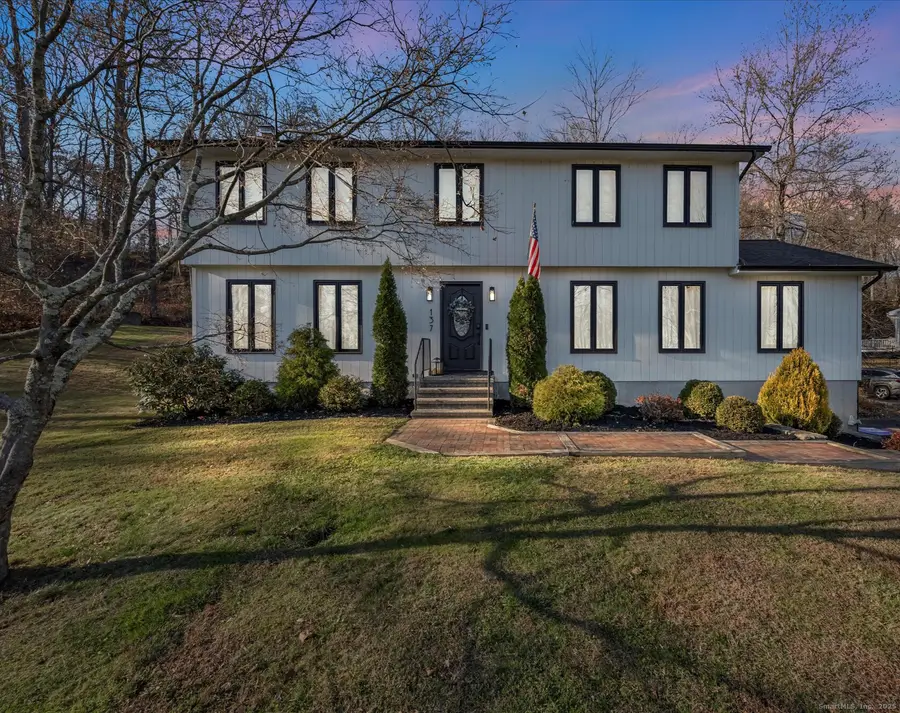 137 Greenwood Lane, Monroe, CT 06468 - Image #2