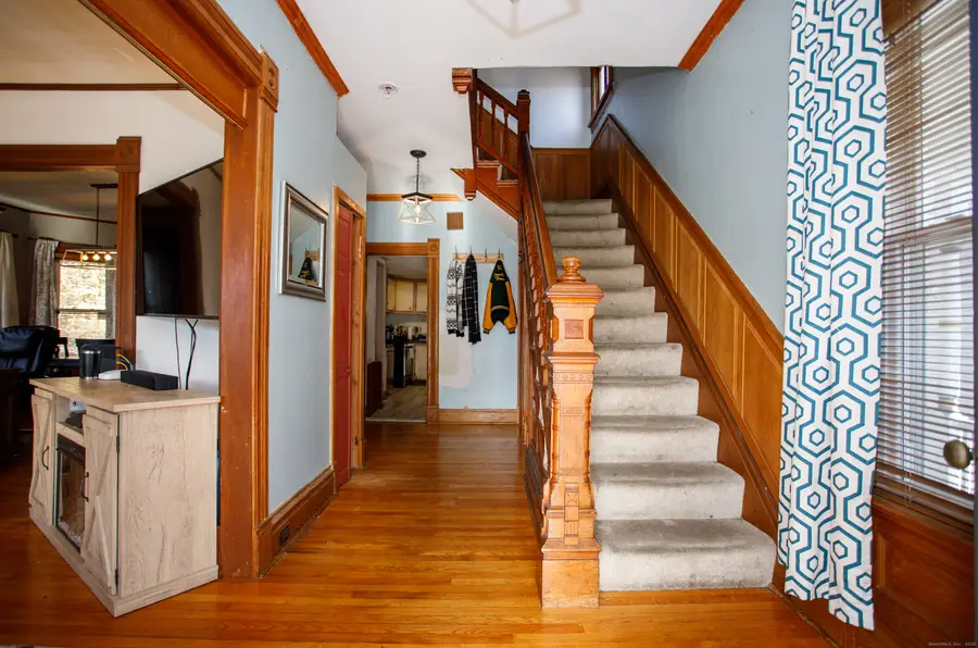 27 West Street, New London, CT 06320 - Image #2