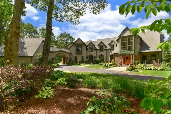 6 Setting Sun Trail, Ellington, CT 06029