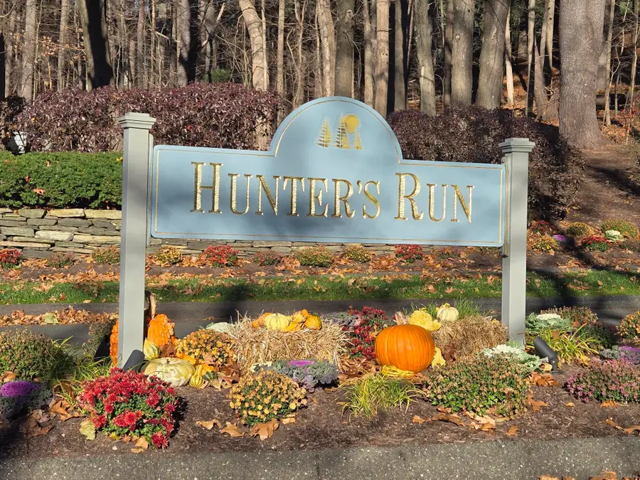 3 Acorn Glen #3, Avon, CT 06001 - Image #2