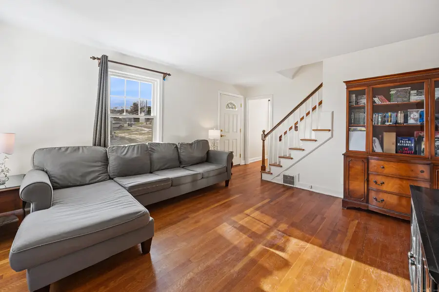 27 Glendale Drive, Waterbury, CT 06708 - Image #2