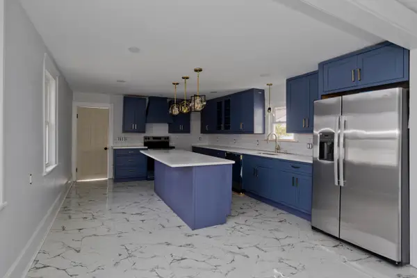 19 Church Street, Agawam, MA 01001