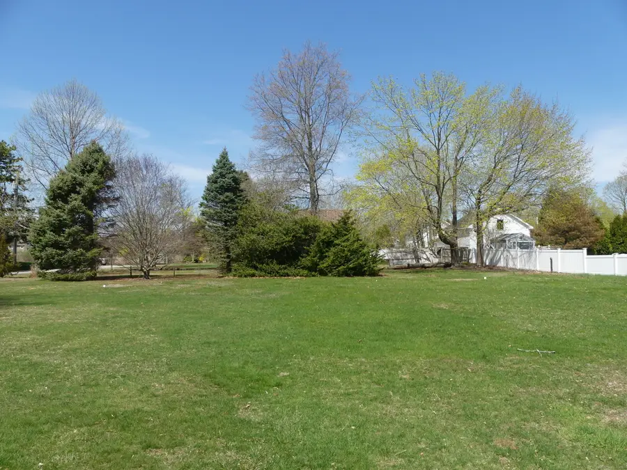 10 Mulberry Street, Old Saybrook, CT 06475 - Image #3