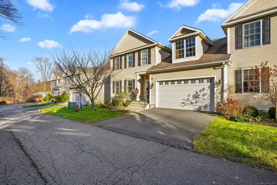 3 Bailey Boulevard #3, Bethel, CT 06801 - #3