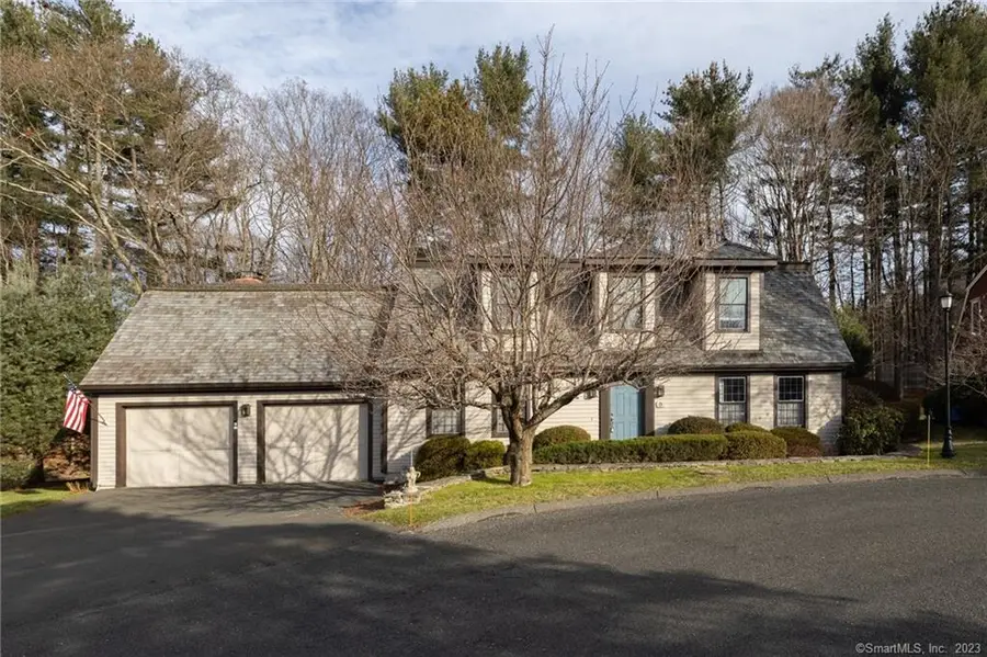 9 Hill View Lane, Woodbury, CT 06798 - Image #2