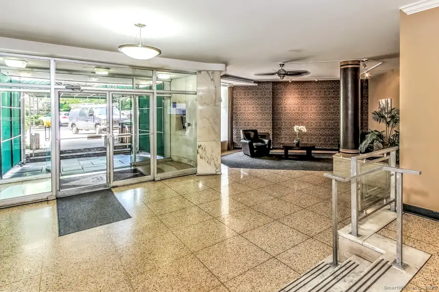 91 Strawberry Hill Avenue #APT 636, Stamford, CT 06902 - Image #3