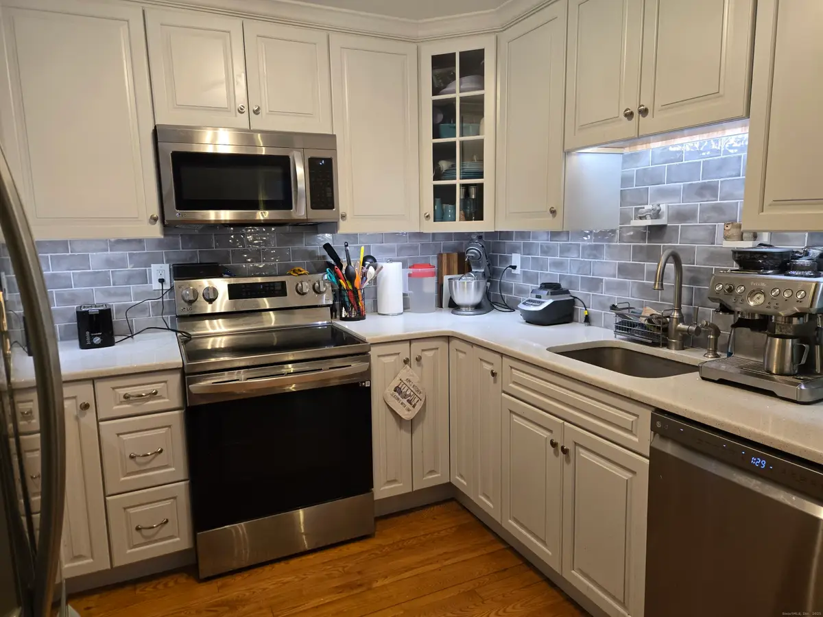 78 Landing Circle #78, Suffield, CT 06078 - Image #1