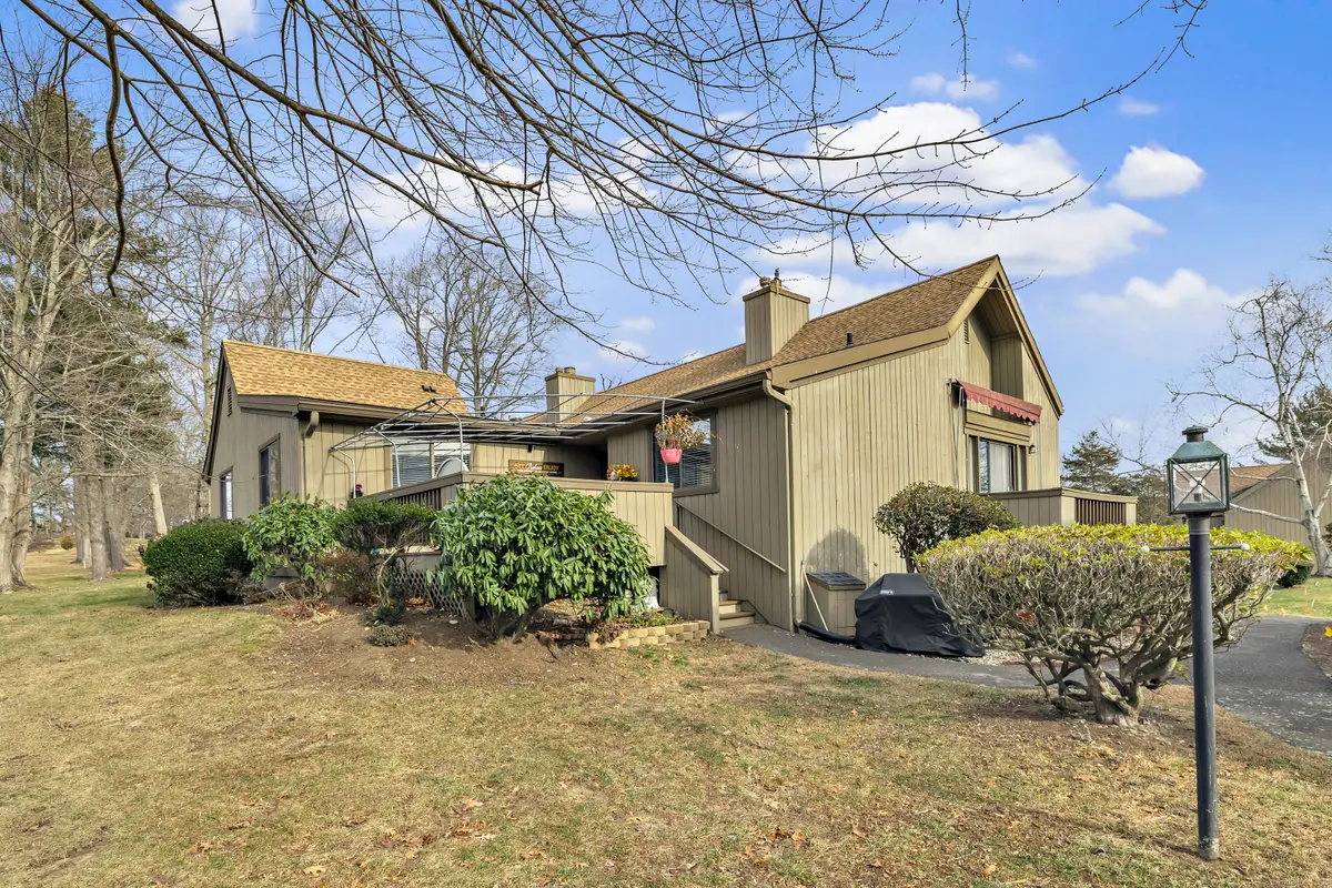 183 Apache Lane #A, Stratford, CT 06614 - Image #1