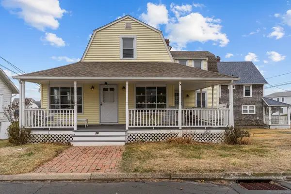 76 New Shore Road, Waterford, CT 06385