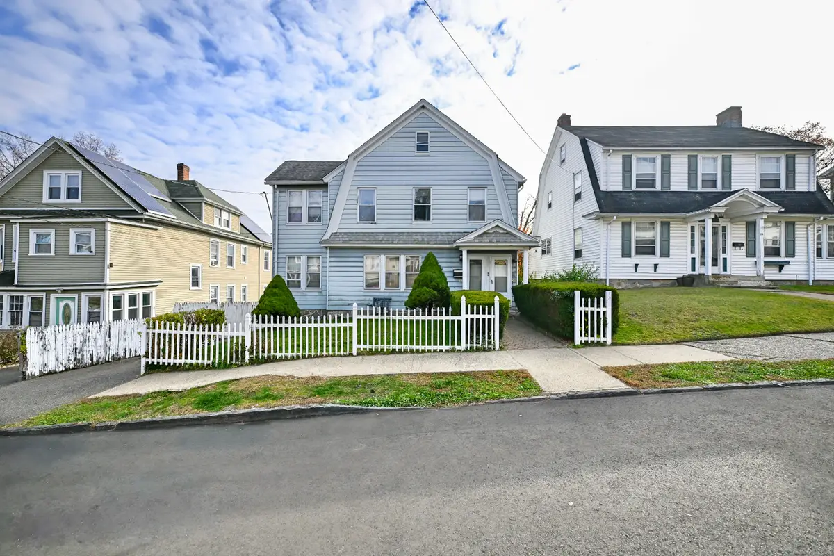 25 Manhattan Avenue, Bridgeport, CT 06606 - Image #1