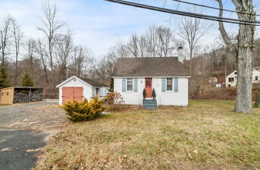 10 Hazel Plain Road, Woodbury, CT 06798 - Image #2