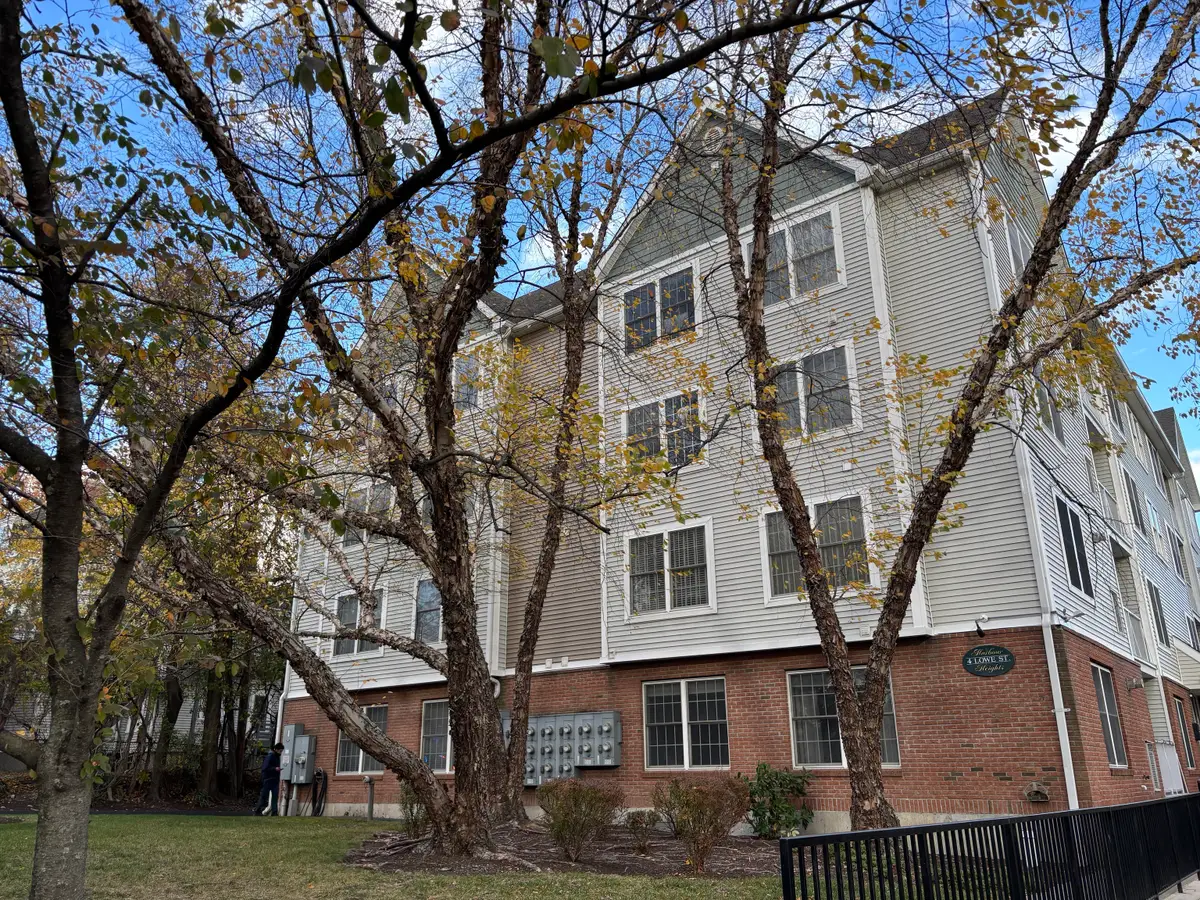4 Lowe Street #201, Norwalk, CT 06854 - Image #1