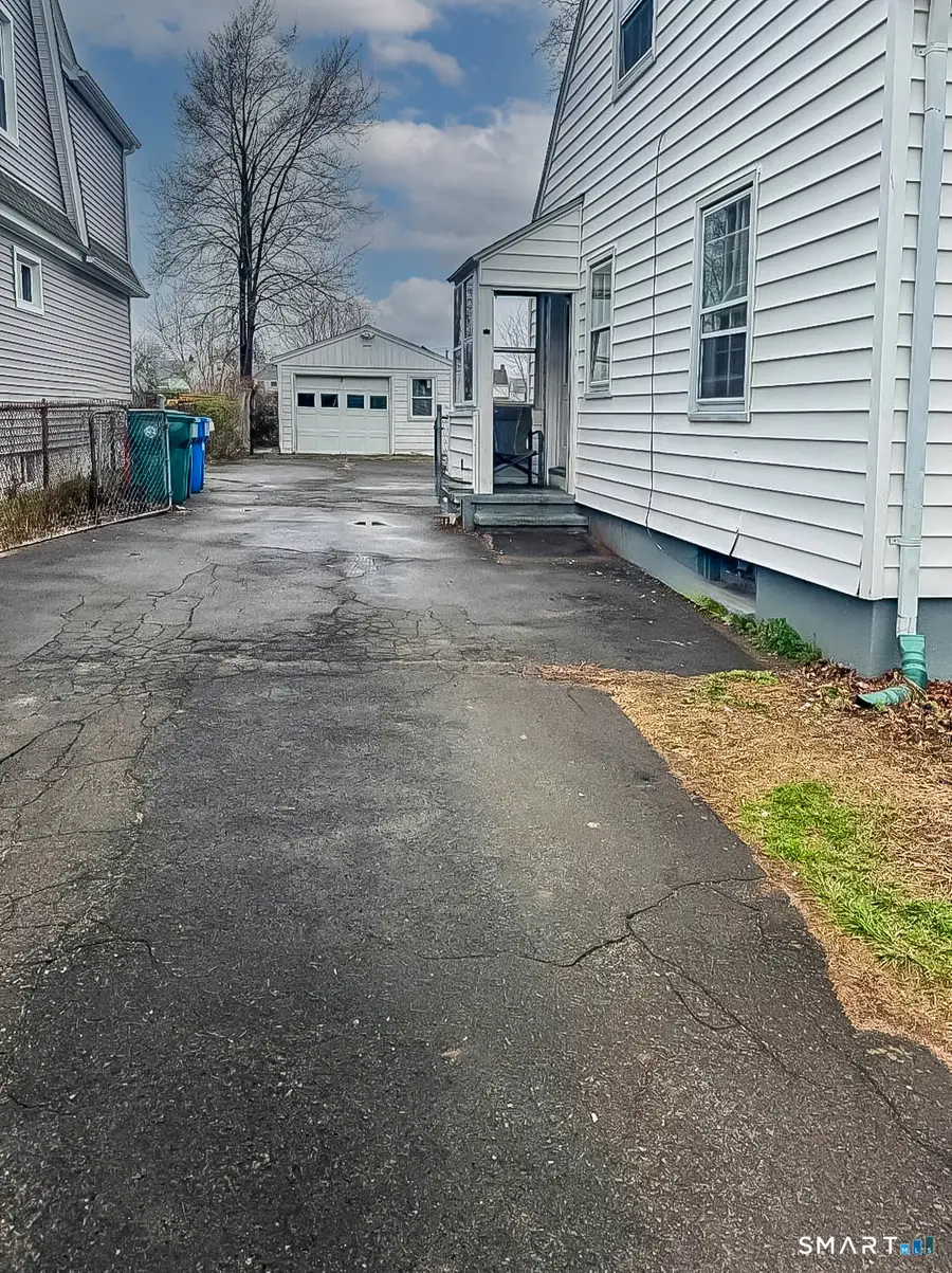 1002 Winchester Avenue, Hamden, CT 06517 - #3