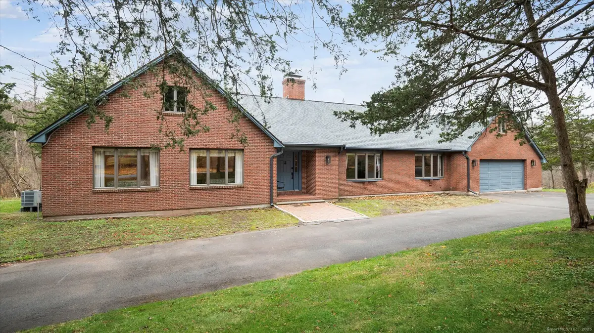 63 Duncaster Road, Bloomfield, CT 06002 - Image #1