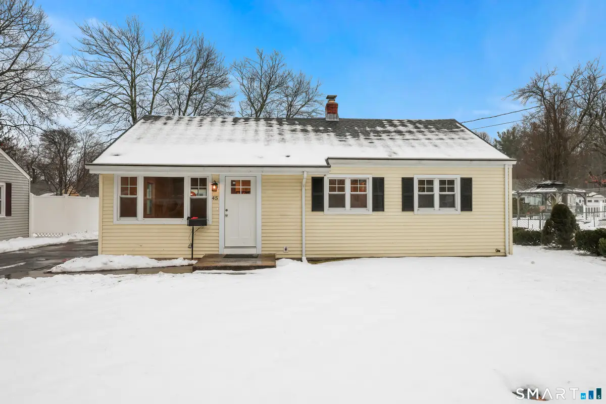 45 Montague Circle, East Hartford, CT 06118 - Image #1