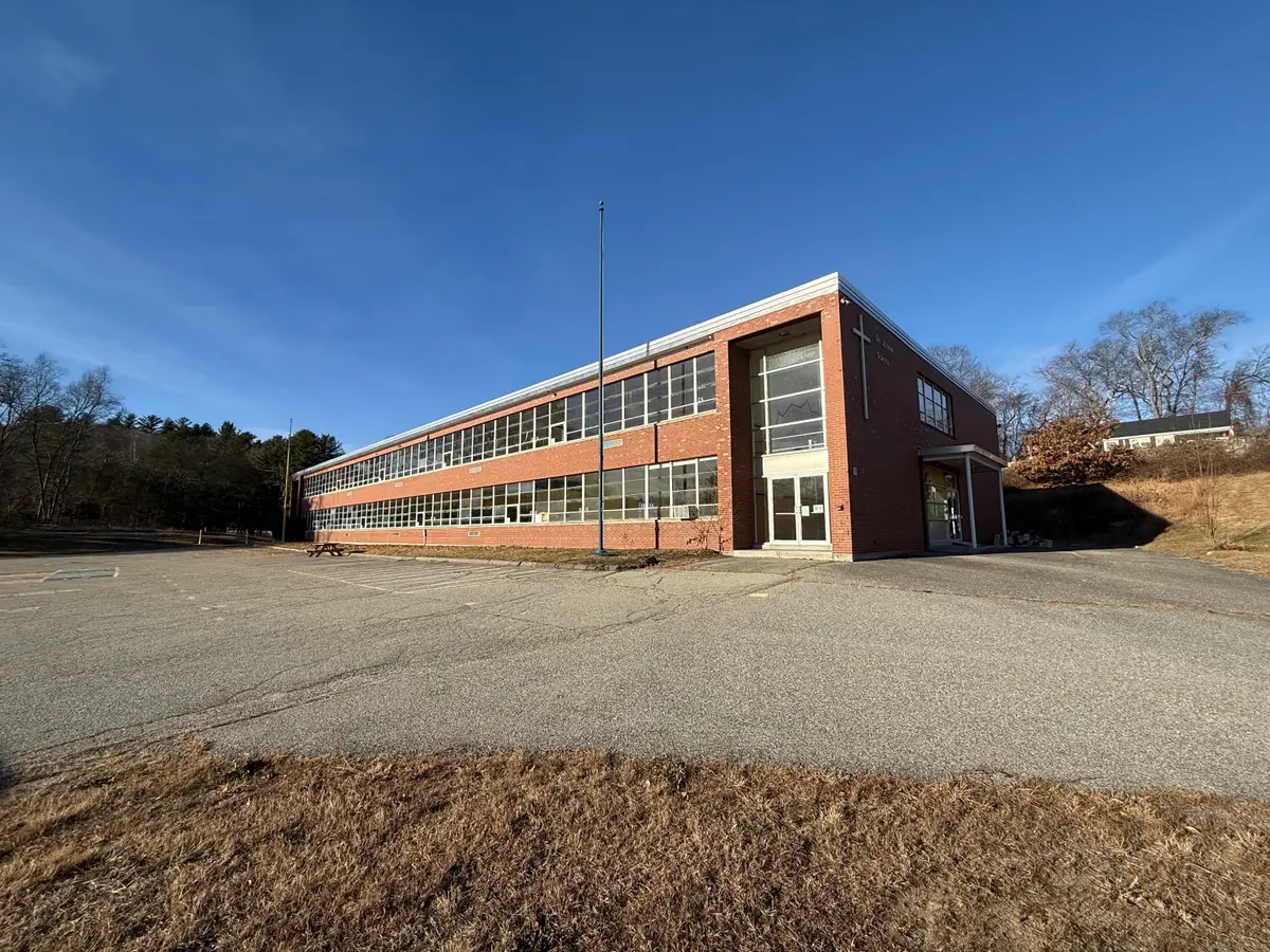 26 Main Street, North Grosvenordale, CT 06255 - Image #1