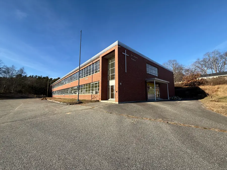 26 Main Street, North Grosvenordale, CT 06255 - Image #2