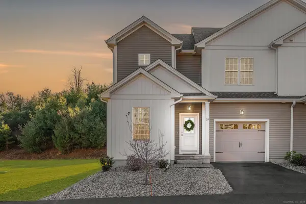 29 Covey Road #APT 19, Burlington, CT 06013