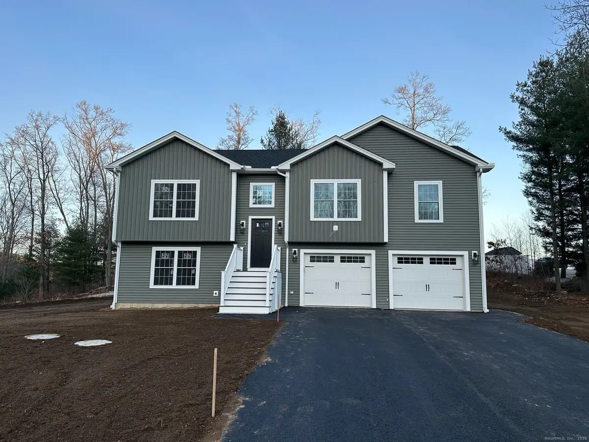 71 Donovan Drive, Quinebaug, CT 06262 - Image #1