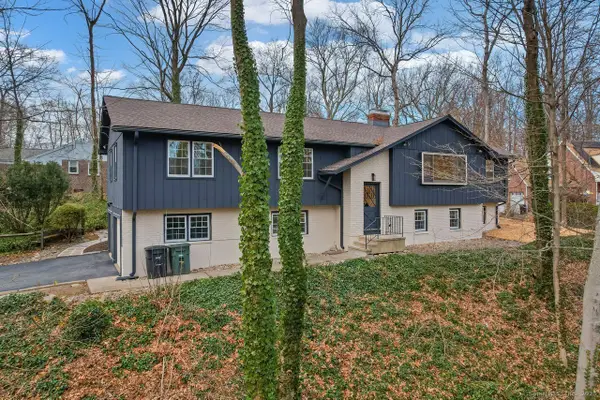 7 Brett Cliff Road, Milford, CT 06461