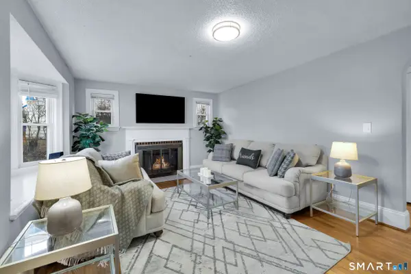 94 Benton Street, Manchester, CT 06040