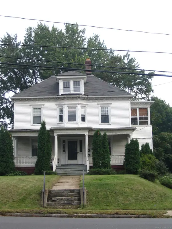 395 Park Road, West Hartford, CT 06119