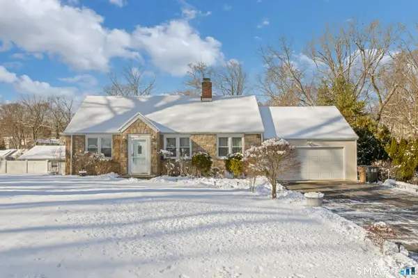 27 Glendale Circle, Stamford, CT 06906