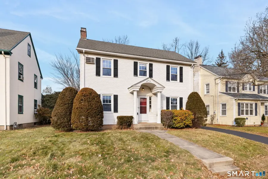 36 Meadowbrook Road, West Hartford, CT 06107 - Image #2