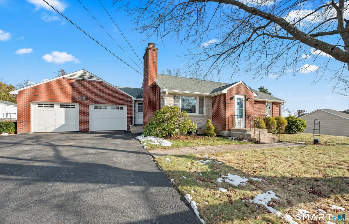 43 Robin Road, Farmington, CT 06032 - Image #1