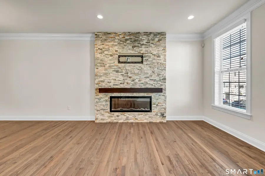 10 Putnam Lane #10, Danbury, CT 06810 - Image #3