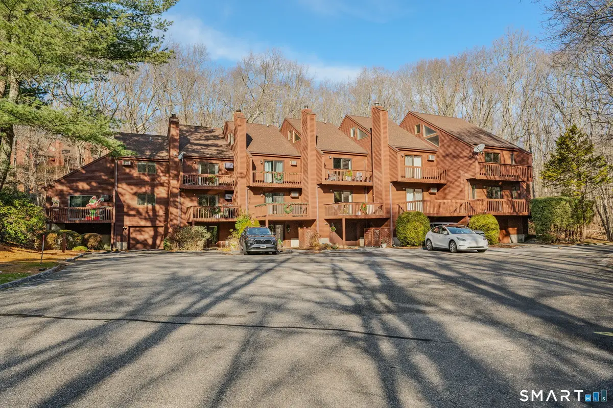 97 West Main Street #Apt 24, East Lyme, CT 06357 - Image #1