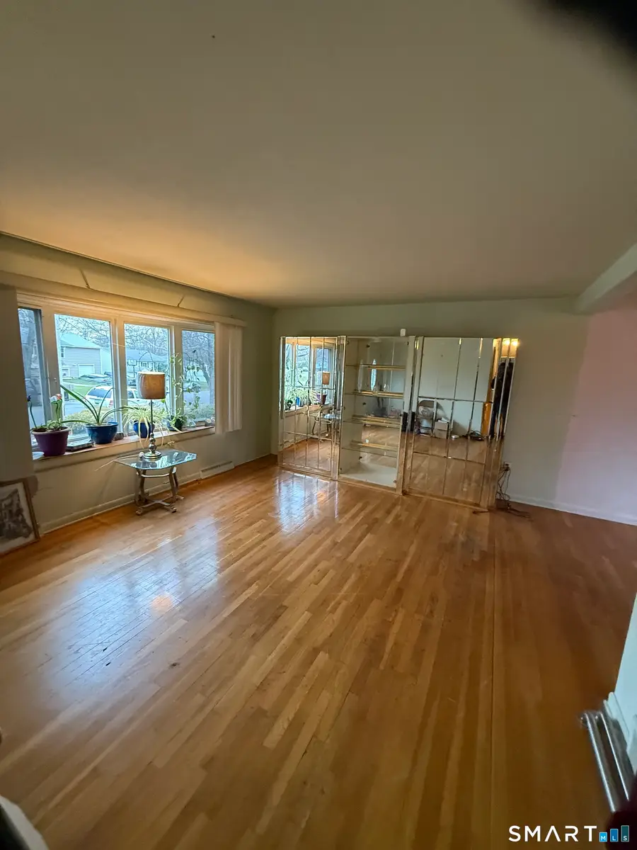 11 Flaum Drive, West Haven, CT 06516 - Image #2