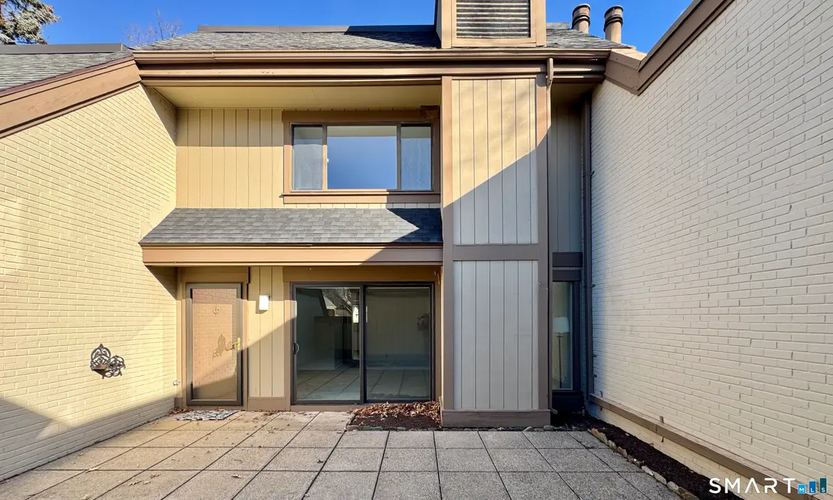 85 Viscount Drive #13B, Milford, CT 06460 - Image #1