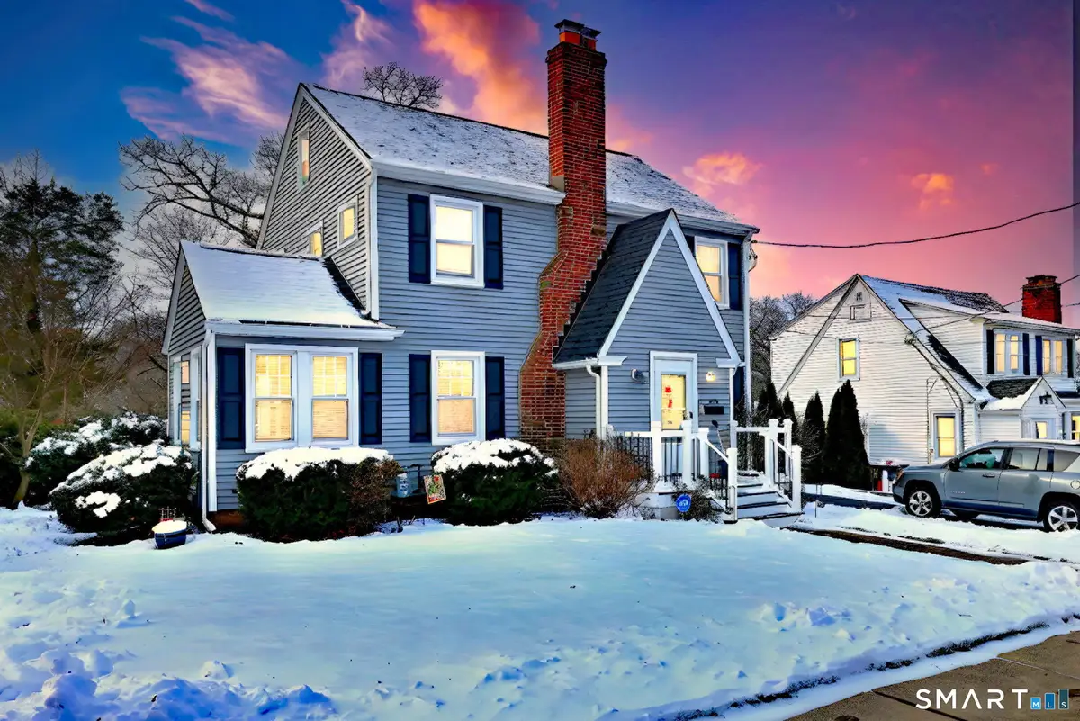 292 Richmond Avenue, West Haven, CT 06516 - Image #1