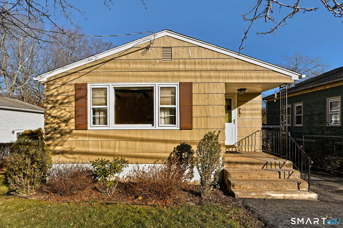 71 Sycaway Street, West Haven, CT 06516 - Image #1