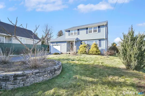 21 Glenn Lane, West Hartford, CT 06110