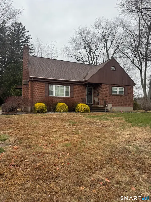 7 Olson Avenue, Cromwell, CT 06416