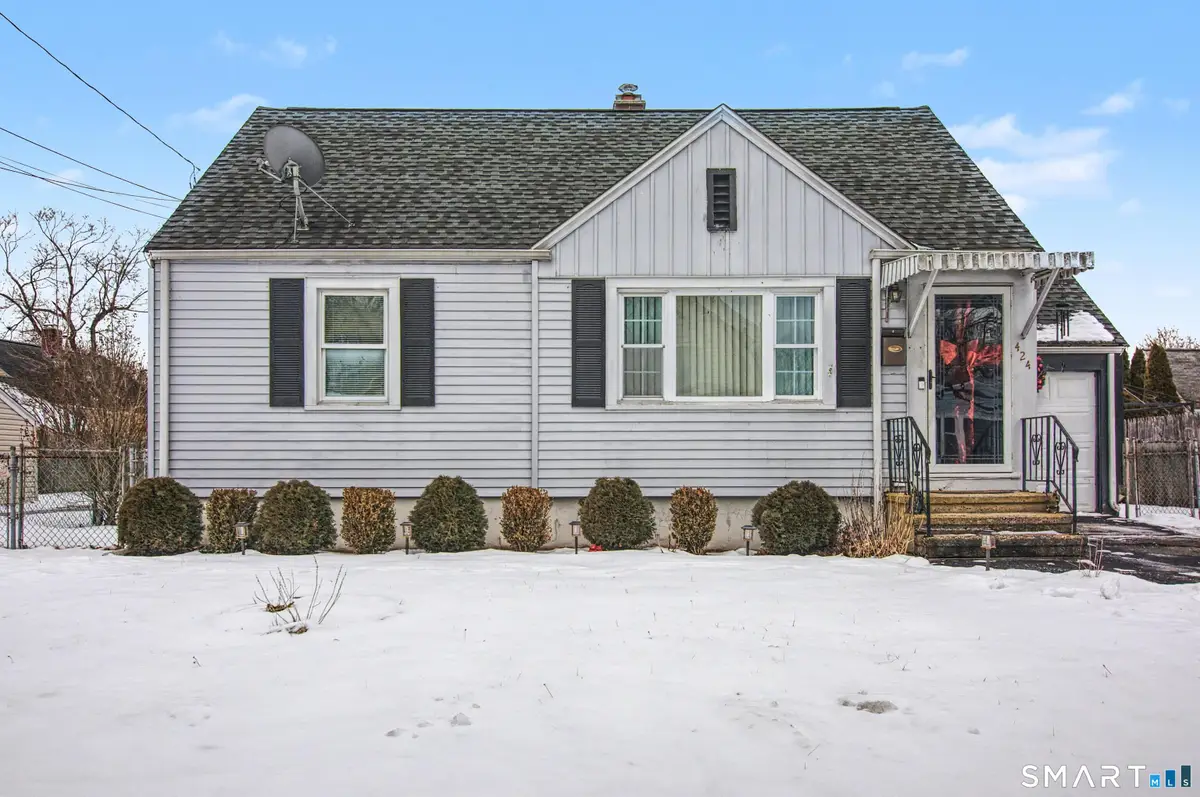 424 Circular Avenue, Hamden, CT 06514 - Image #1