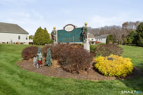 8 Old Barn Road #8, East Windsor, CT 06088