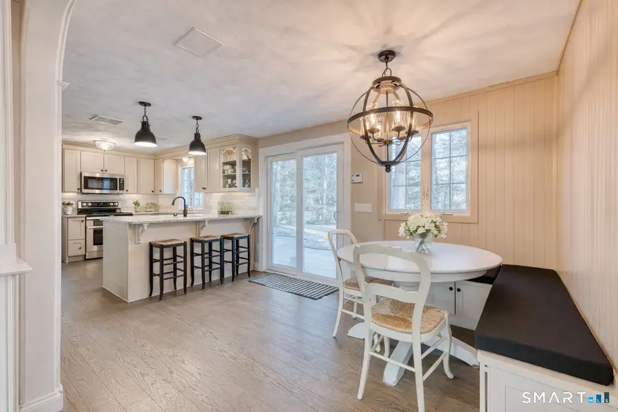 25 Hunter Lane, Glastonbury, CT 06033 - Image #2