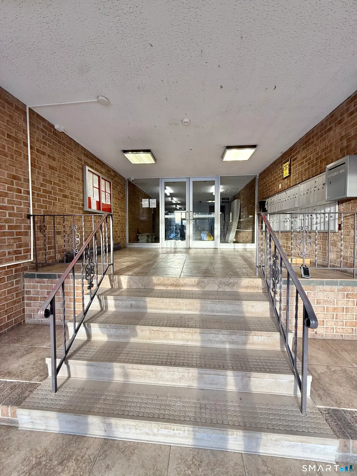 157 Bull Hill Lane #APT 102, West Haven, CT 06516 - Image #1