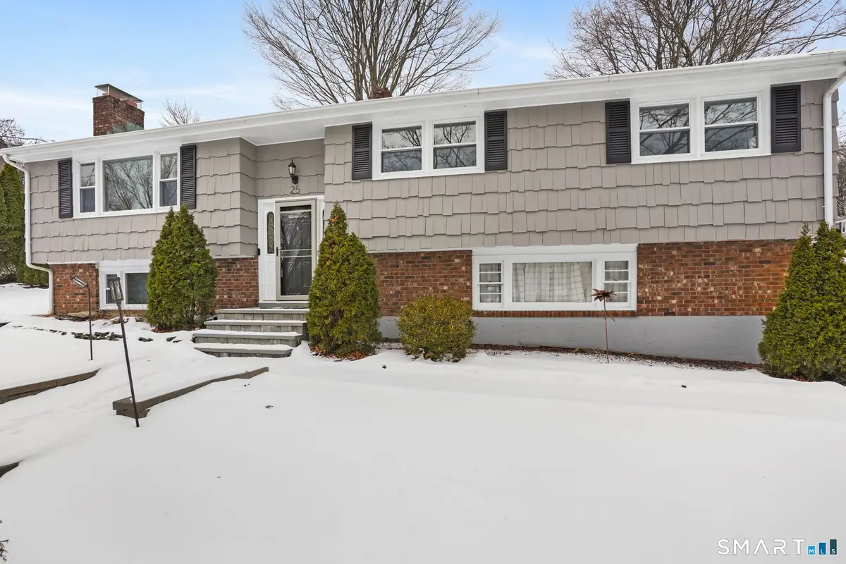 25 Fairchild Road, Stratford, CT 06614 - Image #1