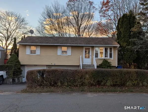 45 Fieldstream Drive, Waterbury, CT 06704