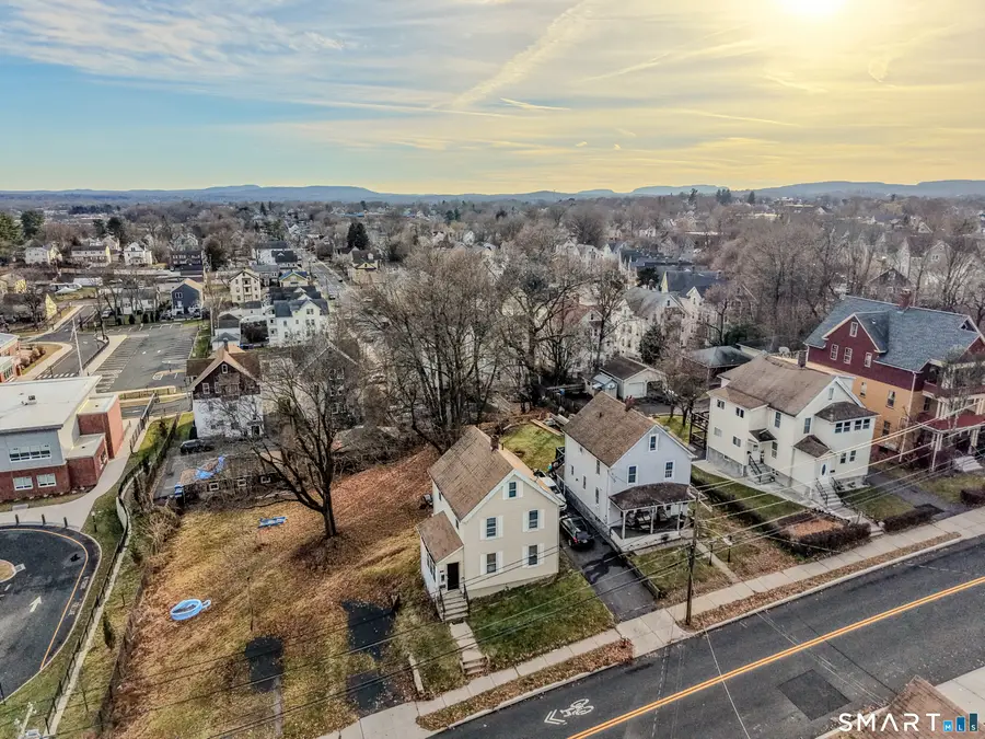 33 Sunrise Avenue, New Britain, CT 06051 - Image #2