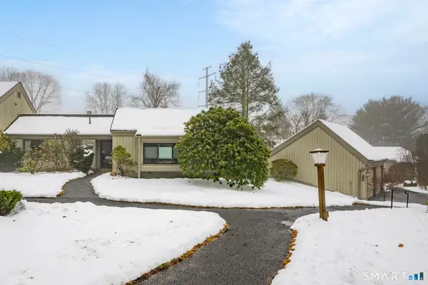 859 Heritage Village #B, Southbury, CT 06488