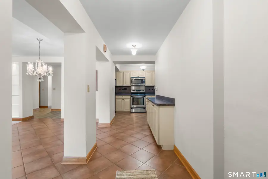 18 Chapel Street #APT D, Milford, CT 06460 - Image #2