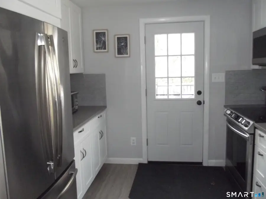 16 Overlook Avenue, Groton Town, CT 06355 - Image #2