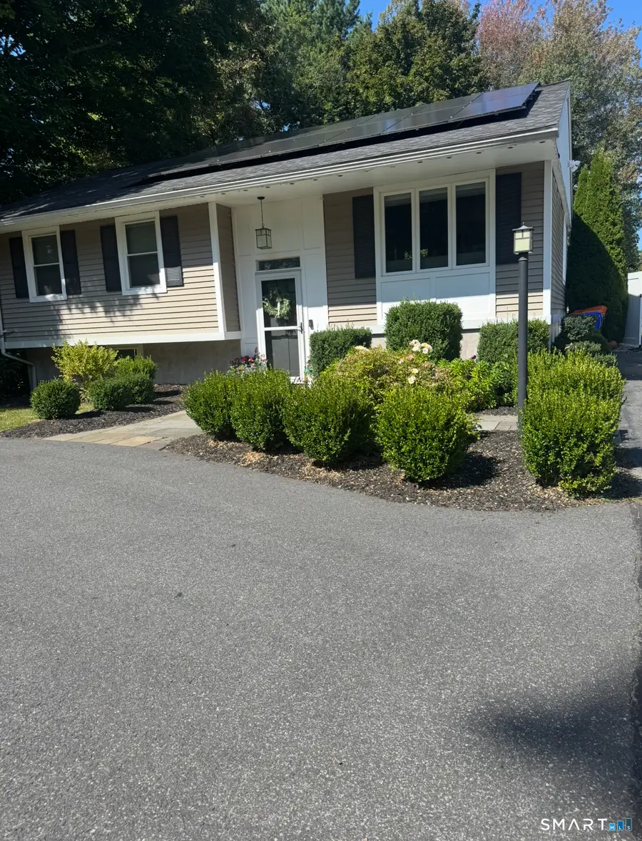 154 Glenwood Terrace, Middletown, CT 06457 - Image #2