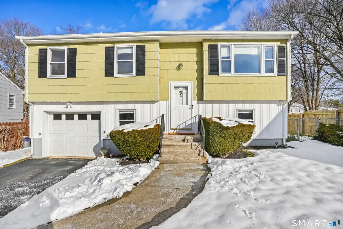 24 Quaker Road, Norwalk, CT 06854 - Image #1